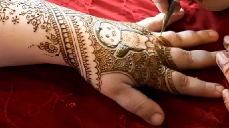 9 Heartwarming Penguin Tattoo Designs That Will Warm Your Soul