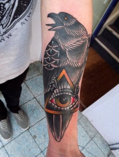 Top 9 Raven Tattoo Designs With Meanings | I Fashion Styles