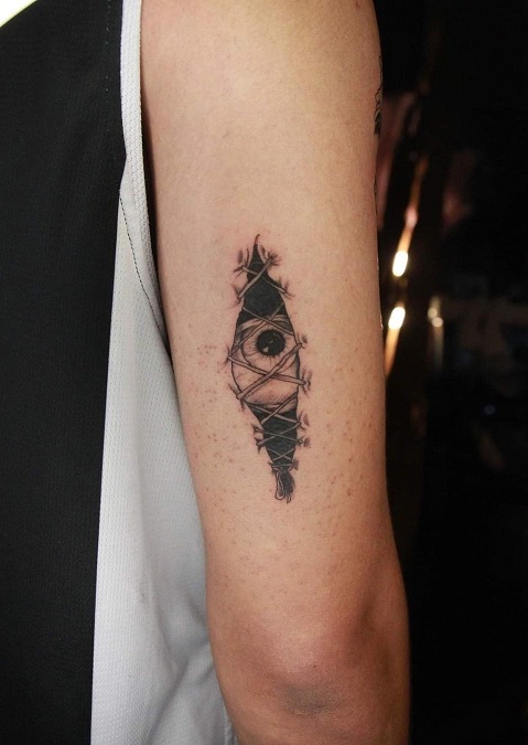 10+ Wondrous Illusion Tattoo Designs And Ideas | I Fashion Styles