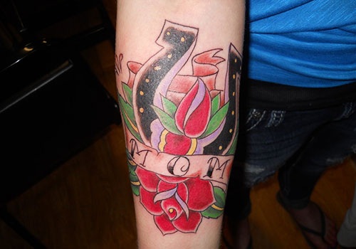 15 Best Horseshoe Tattoo Designs and Ideas | I Fashion Styles