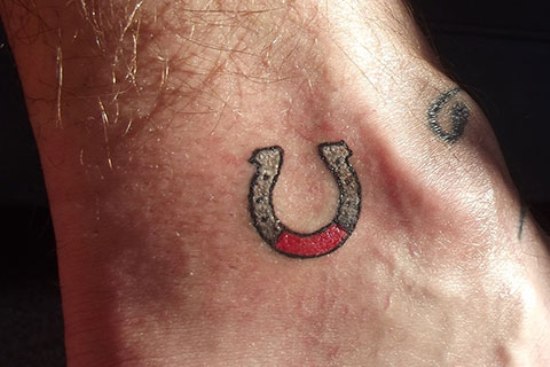 15 Best Horseshoe Tattoo Designs and Ideas | I Fashion Styles