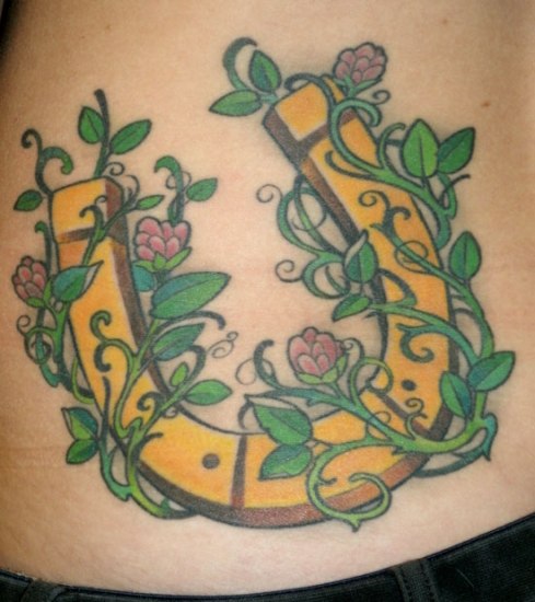 15 Best Horseshoe Tattoo Designs and Ideas | I Fashion Styles