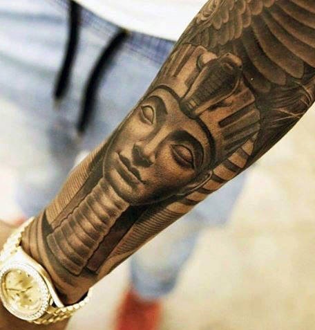 10 Majestic King Tut Tattoo Designs for History Buffs