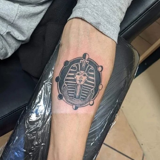 10 Majestic King Tut Tattoo Designs for History Buffs