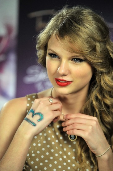 Top 9 Taylor Swift Tattoo Designs And Pictures | I Fashion Styles