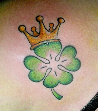10+ Rare And Unusual Clover Tattoo Designs | I Fashion Styles