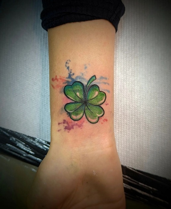 10+ Rare And Unusual Clover Tattoo Designs | I Fashion Styles
