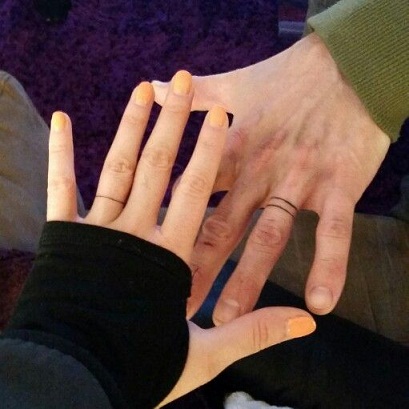 9 Wedding Ring Tattoo Design Ideas for Men and Women