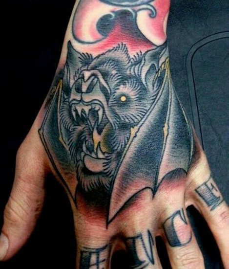 Top 15 Best Bat Tattoo Designs and Pictures | I Fashion Styles
