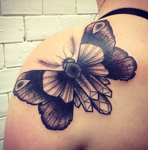15 Best Shoulder Tattoo Designs for Men and Women