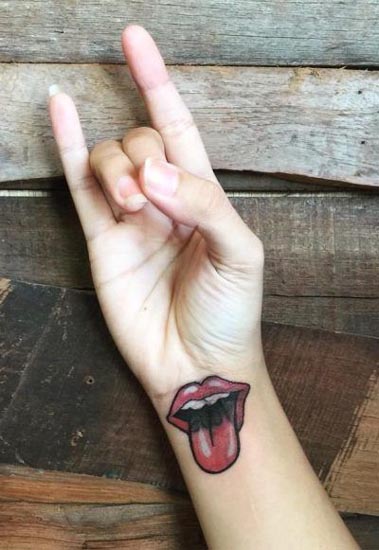 10+ Most Awesome Mouth Tattoo Designs with Images