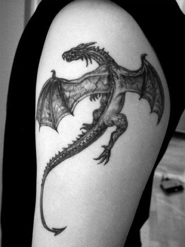 15+ Amazing Dragon Tattoo Designs For Men And Women