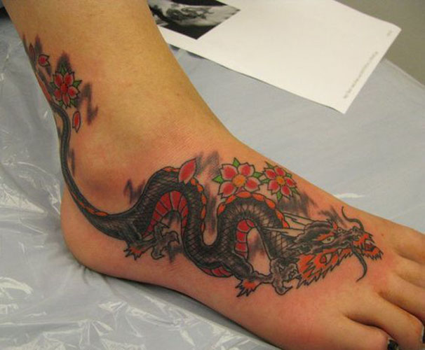 15+ Amazing Dragon Tattoo Designs For Men And Women