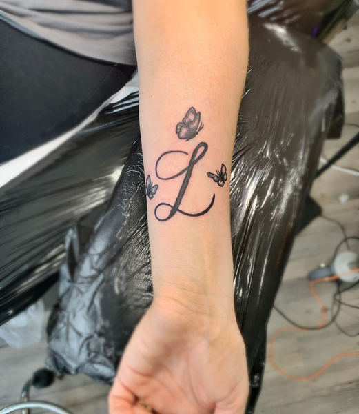 25 Trending L Letter Tattoo Designs 2023 | I Fashion Styles