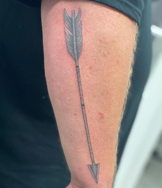 20 Stylish Arrow Tattoo Designs for Modern Look