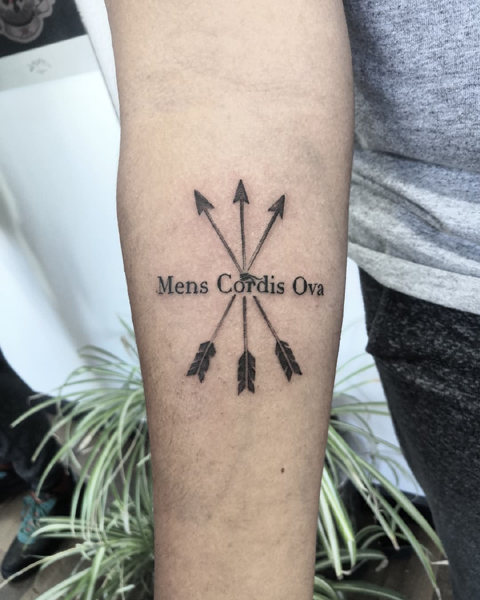 20 Stylish Arrow Tattoo Designs for Modern Look