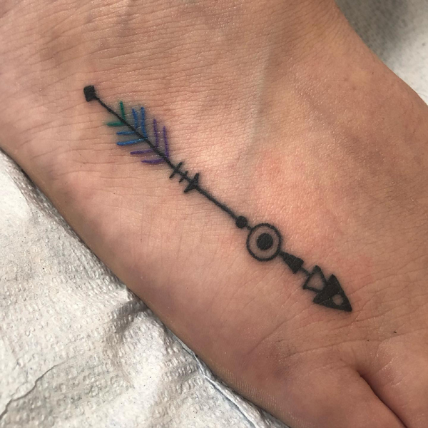 20 Stylish Arrow Tattoo Designs for Modern Look