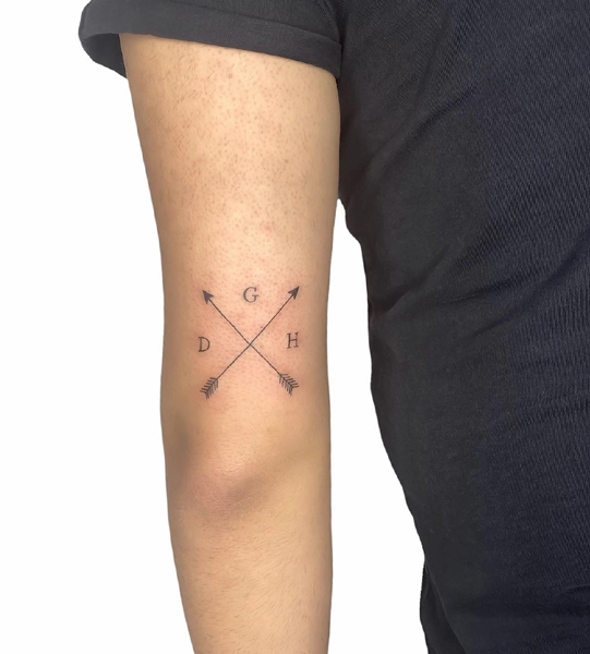 20 Stylish Arrow Tattoo Designs for Modern Look