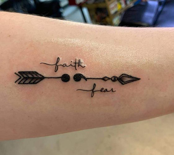 20 Stylish Arrow Tattoo Designs for Modern Look