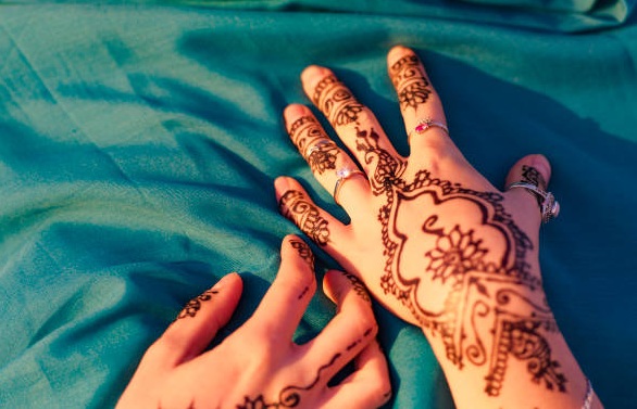 20 Most Impressive (Mehndi) Henna Tattoo Designs 2023