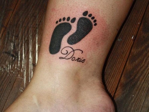 15 Best Footprint Tattoo Designs for Men and Women
