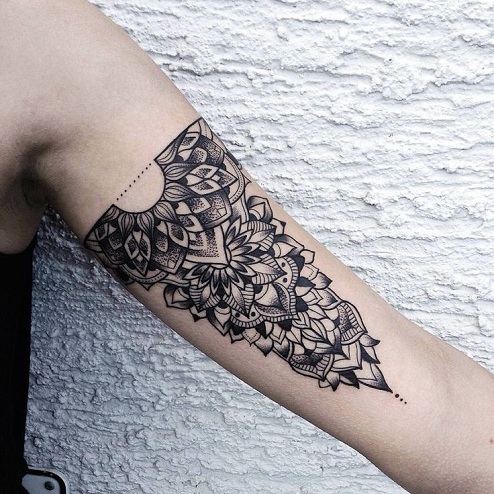 15+ Abstract Tattoo Designs for the Creative Spirit