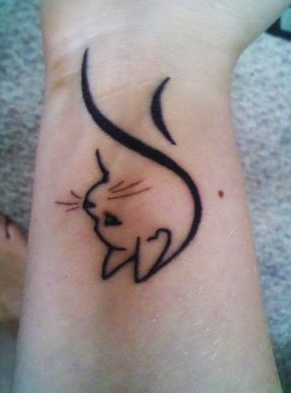 15+ Abstract Tattoo Designs for the Creative Spirit