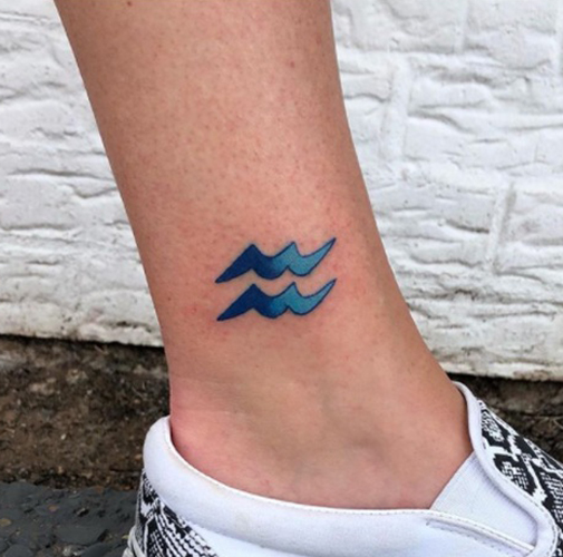 15+ Stunning Aquarius Tattoo Designs for Zodiac Lovers