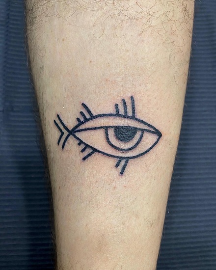 15 Striking Flash Tattoo Designs Suitable for Everyone