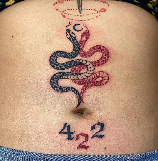 20 Attractive Stomach Tattoo Designs for Men and Women