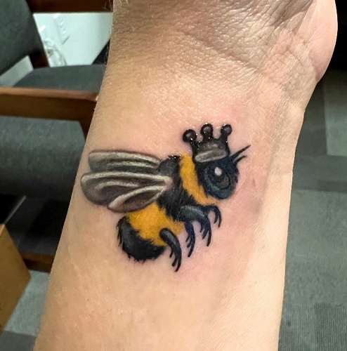 20 Inspiring Bee Tattoo Designs In 2023 | I Fashion Styles