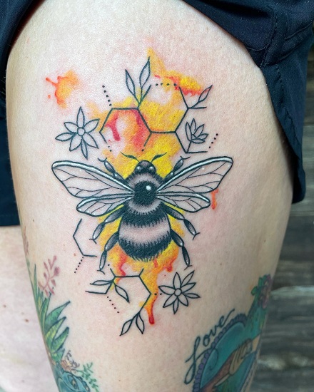 20 Inspiring Bee Tattoo Designs In 2023 | I Fashion Styles