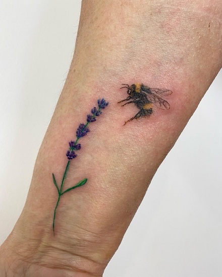 20 Inspiring Bee Tattoo Designs In 2023 | I Fashion Styles