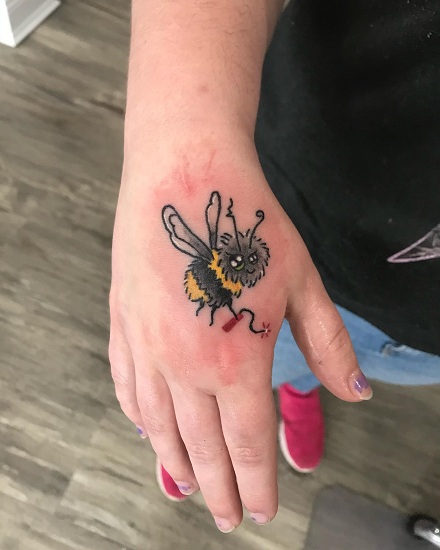 20 Inspiring Bee Tattoo Designs In 2023 | I Fashion Styles
