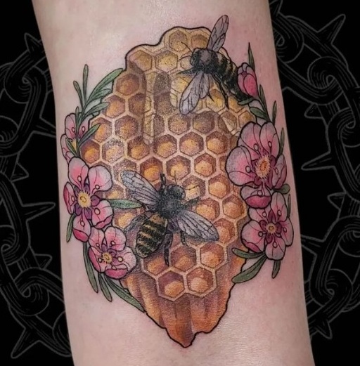 20 Inspiring Bee Tattoo Designs In 2023 | I Fashion Styles