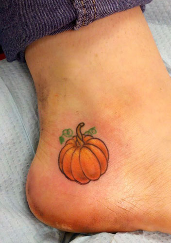 10+ Simple and Chic Pumpkin Tattoo Designs | I Fashion Styles