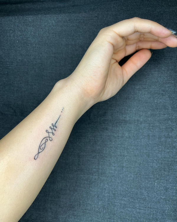 30+ Beautiful Unalome Tattoo Designs 2023 | I Fashion Styles