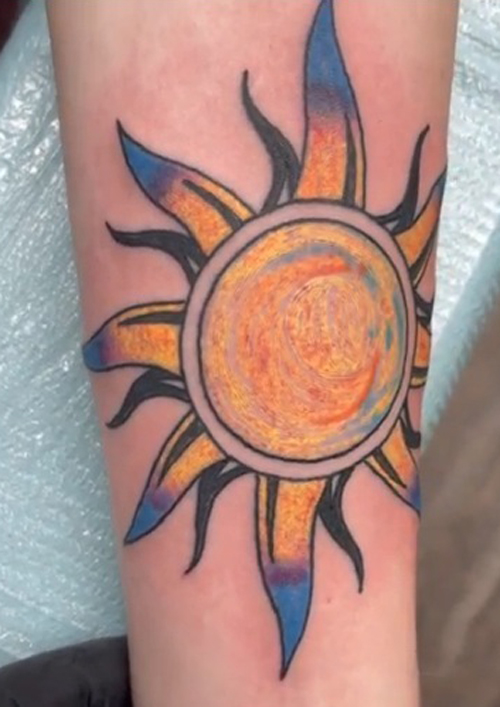 25 Gorgeous Sun and Moon Tattoo Designs Suitable for Anyone