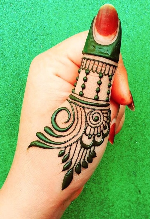 10 Unique Thumb Henna Tattoo Designs to Express Your Style