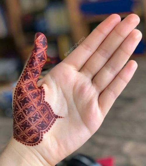10 Unique Thumb Henna Tattoo Designs to Express Your Style