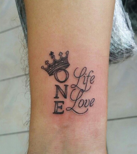 10 Outstanding O Letter Tattoo Designs to Express Yourself