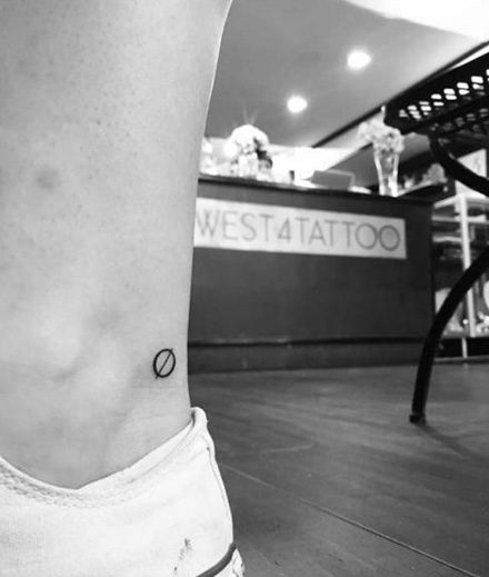 10 Outstanding O Letter Tattoo Designs to Express Yourself