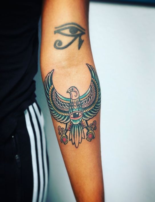Top 10 Familiar Ankh Tattoo Designs and Ideas