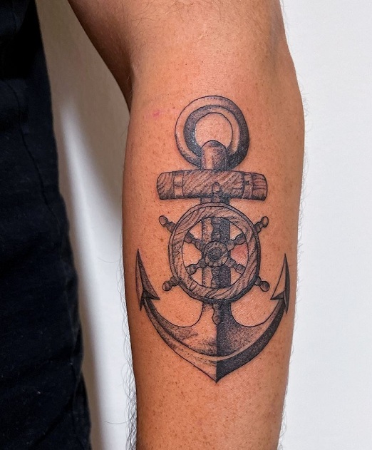 10 Stunning Sailor Tattoo Designs for Men and Women