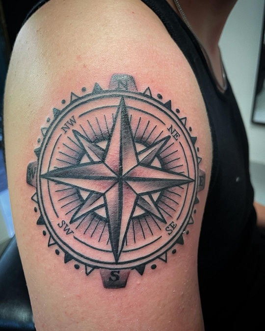 10 Stunning Sailor Tattoo Designs for Men and Women