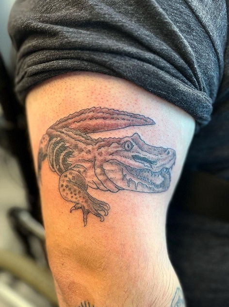 15+ Eye Catching Alligator Tattoo Designs for Powerful Look