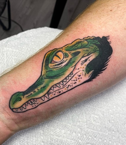 15+ Eye Catching Alligator Tattoo Designs for Powerful Look