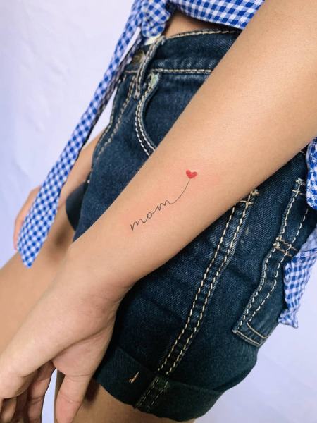 20 Beautiful Mom Tattoos to Celebrate Unconditional Love