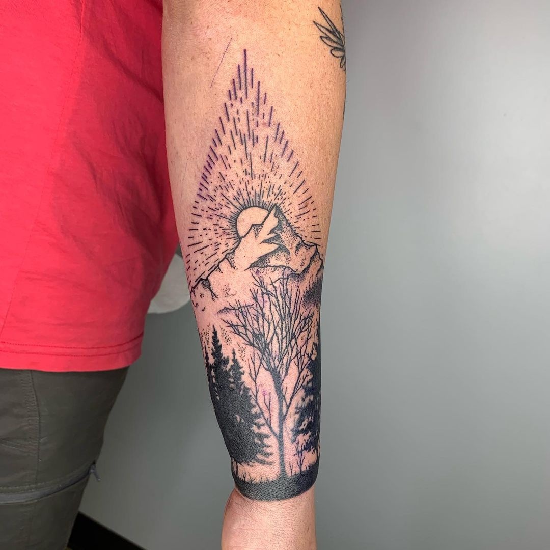 10 Beautiful Forest Tattoos That Capture Nature&#039;s Magic