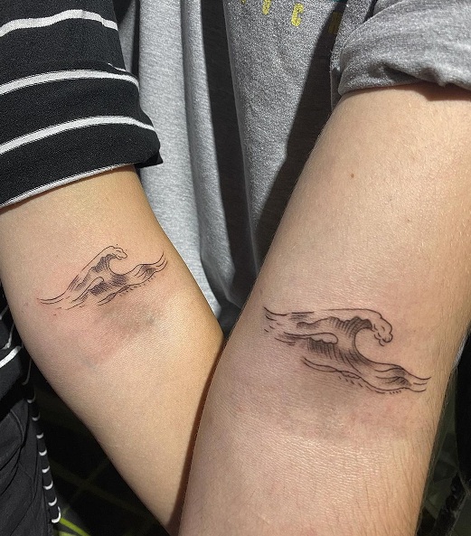 15+ Stunning Wave Tattoo Designs for Ocean Lovers